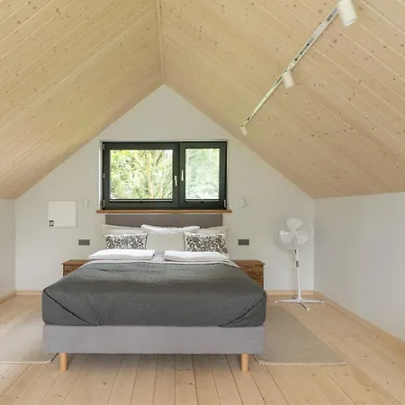 Vilanovka - Z Prywatna Balia Przy Stawie I Lesie Holiday home Wilanowo (Kartuzy)