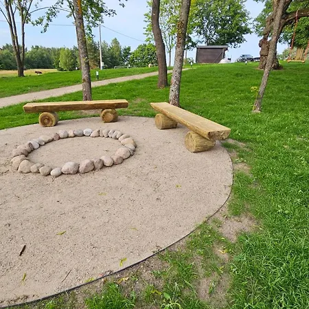 Vilanovka - Z Prywatna Balia Przy Stawie I Lesie Holiday home