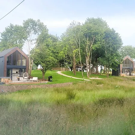 Holiday home Vilanovka - Z Prywatna Balia Przy Stawie I Lesie Wilanowo (Kartuzy)