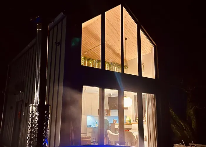 Vilanovka - Z Prywatna Balia Przy Stawie I Lesie Casa vacanze Wilanowo (Kartuzy)